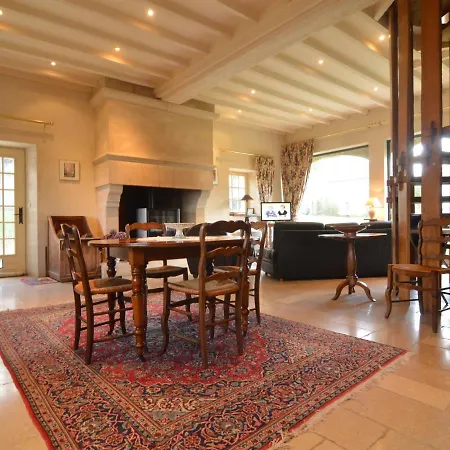 Spacious House Near The Historic Town Of Bayeux And Only 9km From The Sea