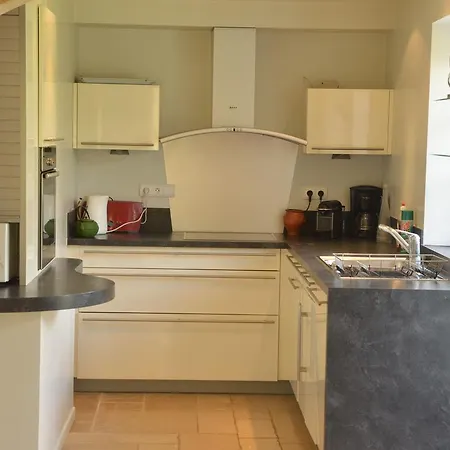 Spacious House Near The Historic Town Of Bayeux And Only 9km From The Sea Vaux-sur-Seulles